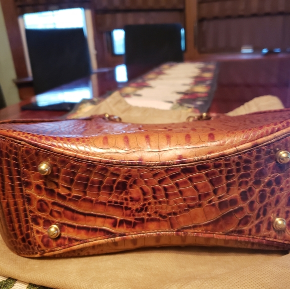 Brahmin shoulder bag with dust cover - Picture 3 of 3